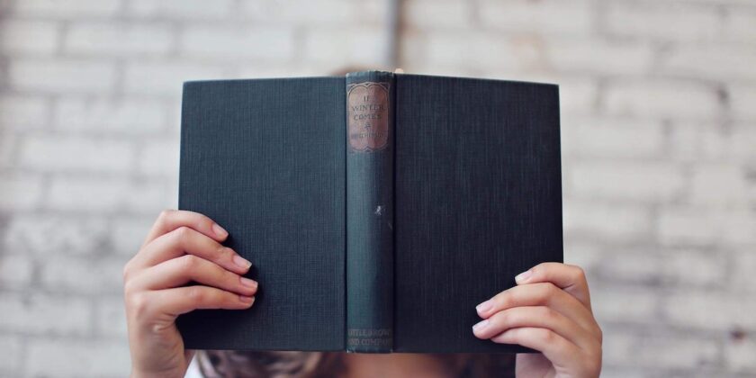 2 libri gialli scorrevoli e coinvolgenti