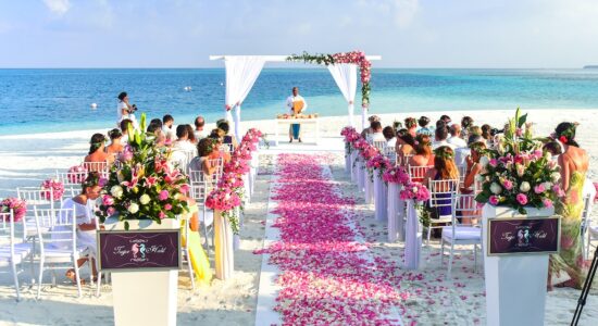 Alternative originali per essere chic ed eleganti ad un matrimonio