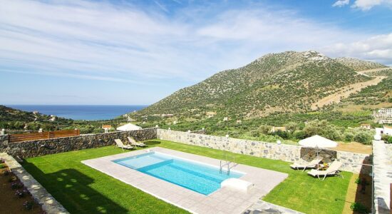 Appartamento fronte mare a Creta