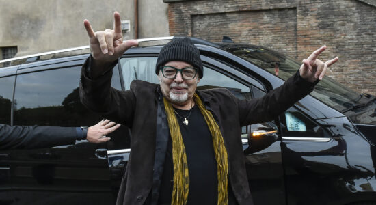 Appartamento in vendita nel paese di Vasco Rossi-proiezionidiborsa.it
