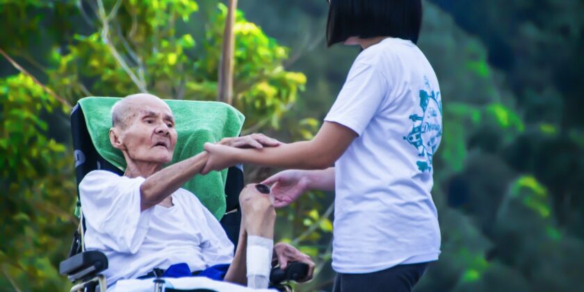Arriveranno 3.000 euro alle famiglie a chi assume una badante-proiezionidiborsa.it