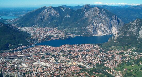 Chi ama la montagna non potrà perdersi questo percorso sui Piani D'Erna