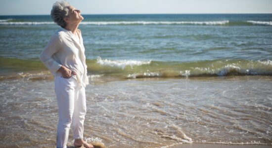 Come scegliere e indossare i pantaloni bianchi