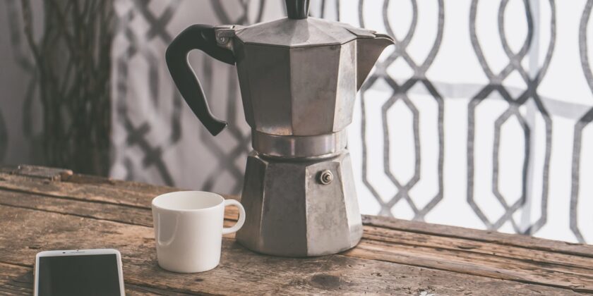 Come utilizzare bicarbonato e aceto per pulire la caffettiera-proiezionidiborsa.it