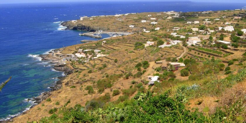 Comprare casa al mare a Pantelleria