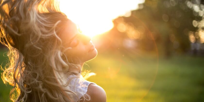 Definisce zigomi e lineamenti oltre a illuminare il viso