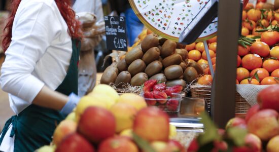Dieta della frutta per tonificare il corpo dopo i 50 anni-proiezionidiborsa.it