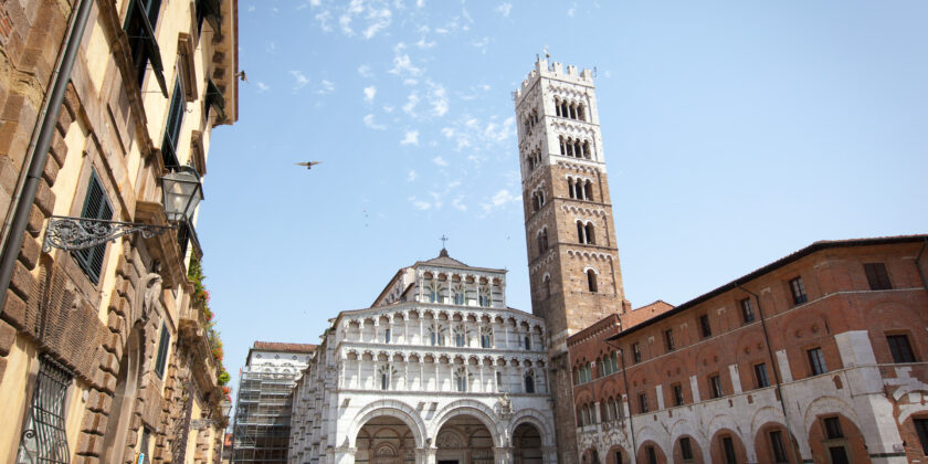 È vicino Lucca questa laguna blu da sogno