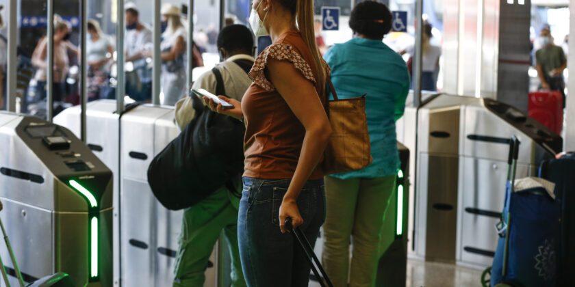 Ecco dove acquistare i biglietti per un viaggio economico-proiezionidiborsa.it