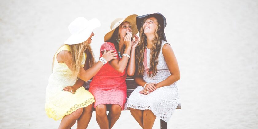Essere eleganti e sembrare più magre in spiaggia-proiezionidiborsa.it