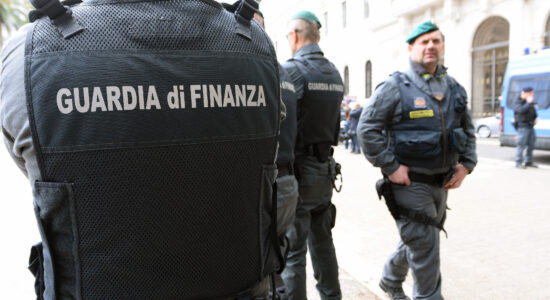 La Guardia di Finanza chiederà spiegazioni per queste auto-proiezionidiborsa.it