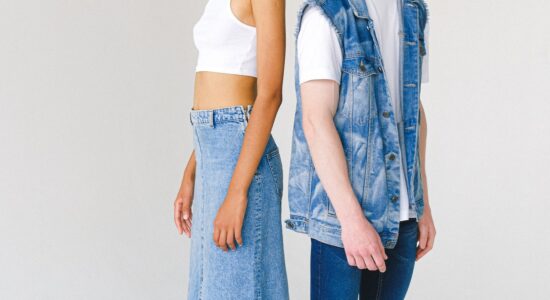 La gonna lunga in denim è la tendenza che sta spopolando-proiezionidiborsa.it