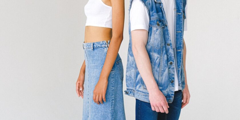 La gonna lunga in denim è la tendenza che sta spopolando-proiezionidiborsa.it