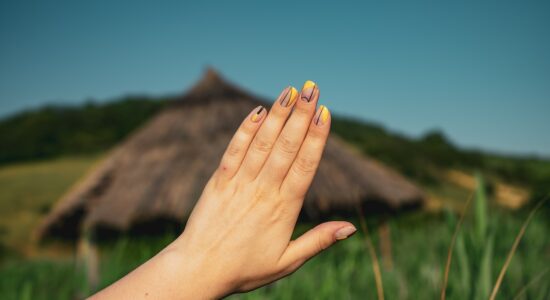 La nail art alla moda per l'estate