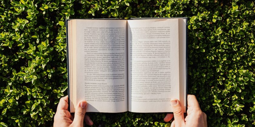 Libri molto intriganti da leggere per rilassarsi