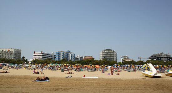 Lignano Sabbiadoro, la questa località italiana dalla spiaggia dorata