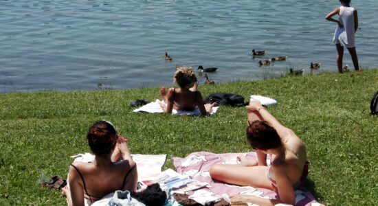 Mai più pancia in vista e inutili complessi in spiaggia-proiezionidiborsa.it