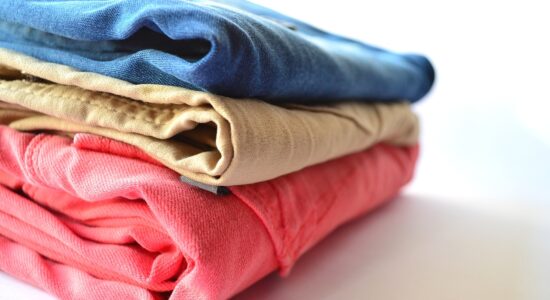 Pantaloni che ti facciano sembrare più magra e slanciata-proiezionidiborsa.it