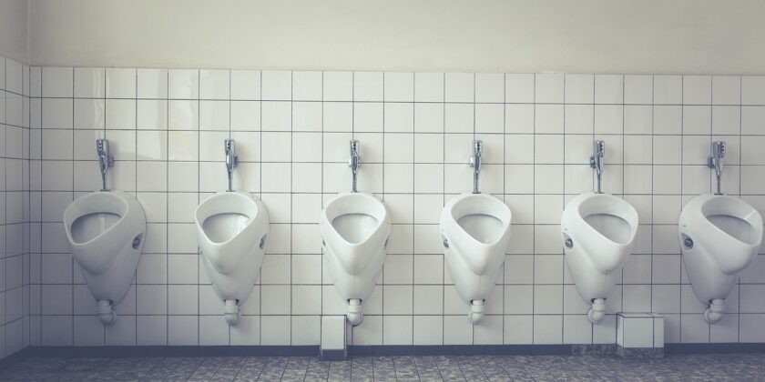 Perchè fare pipì sempre in questa precisa posizione-proiezionidiborsa.it