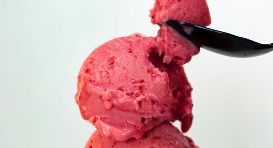 Prova questo sorbetto alla fragola da fare a casa