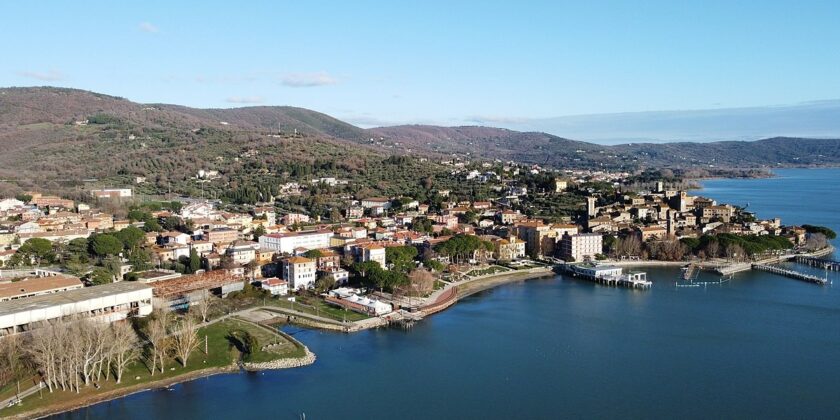 Un meraviglioso borgo sul lago