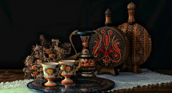 Vecchi piattini e tazzine da caffè si possono riciclare