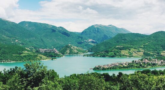 Weekend economico nella natura al Lago del Turano-foto da wikipedia