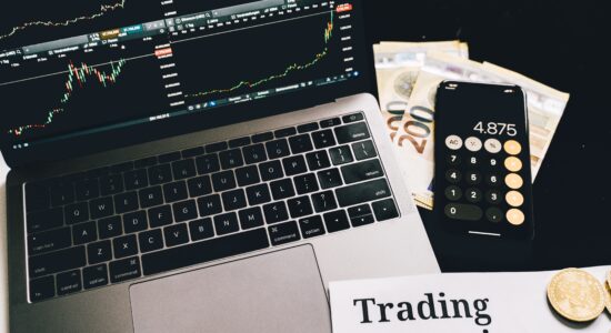 Possibili strategie di trading su Amplifon e Mediobanca
