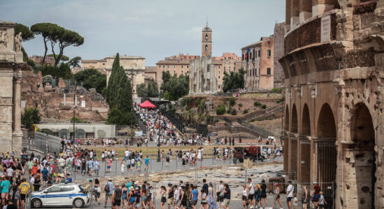 Come fare soldi col turismo-proiezionidiborsa.it