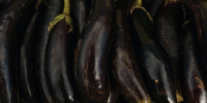 Come spurgare le melanzane e togliere l’amaro dai cetrioli-proiezionidiborsa.it