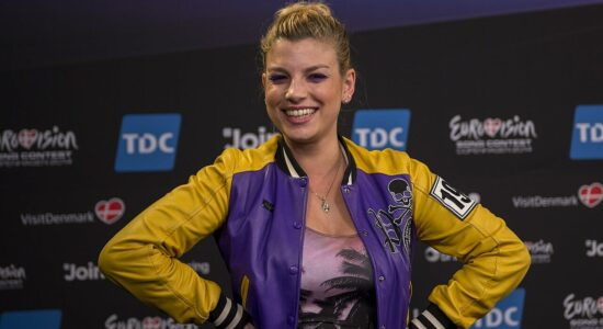 Il gesto di Emma Marrone nei confronti della security-foto da wikipedia
