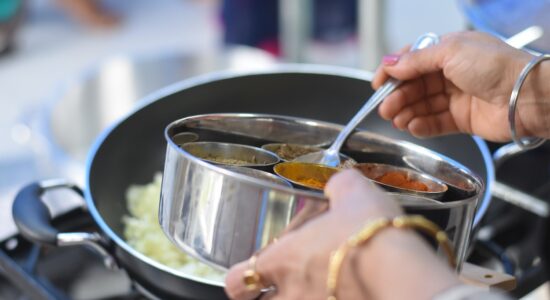 Il miglior risotto alla milanese e i luoghi dove mangiarlo-proiezionidiborsa.it