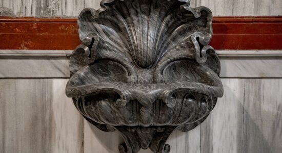 Le acquasantiere oggi potrebbero valere tantissimo-proiezionidiborsa.it