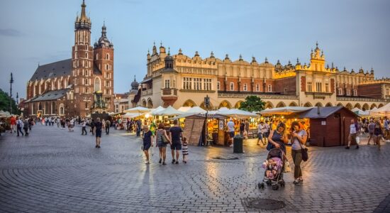 Meno di 1.000 euro al mese per vivere bene in questa città-Cracovia-proiezionidiborsa.it