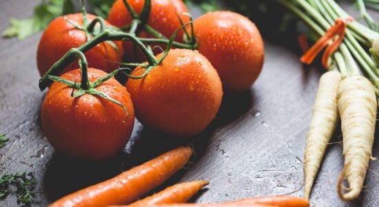 Pomodori ripieni al forno senza carne