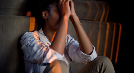 Sentirsi giù di morale o depresso senza motivo-proiezionidiborsa.it