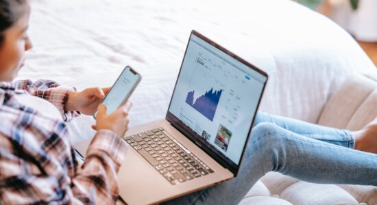 Le azioni Moncler e Salvatore Ferragamo corrono a Piazza Affari, dove sono dirette?