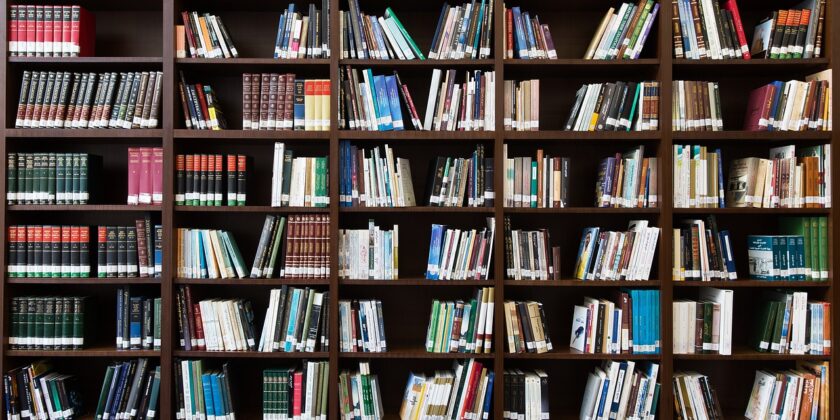 2 libri da leggere-Foto da pixabay.com