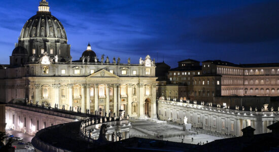 Basilica di San Pietro-foto da imagoeconomica