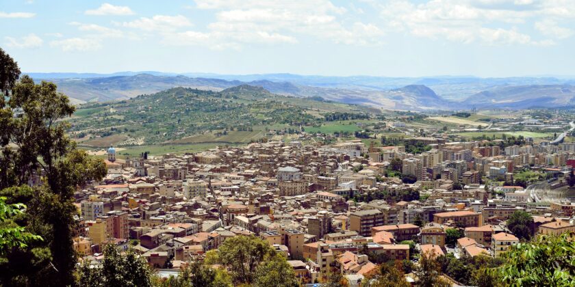Caltanissetta Panorama-Foto da wikipedia