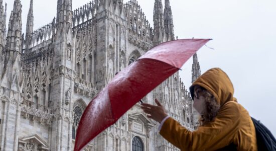 Duomo di Milano-Foto da imagoeconomica