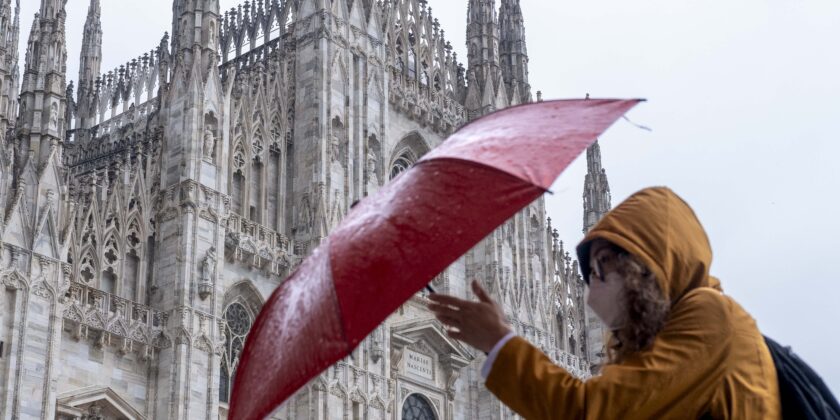 Duomo di Milano-Foto da imagoeconomica