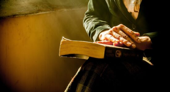 Leggere con rumore di sottofondo-proiezionidiborsa.it
