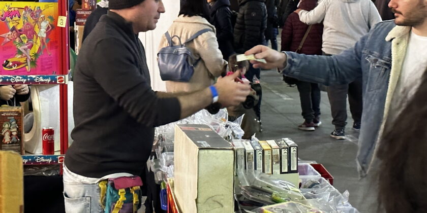 Mercato vintage-Foto da imagoeconomica