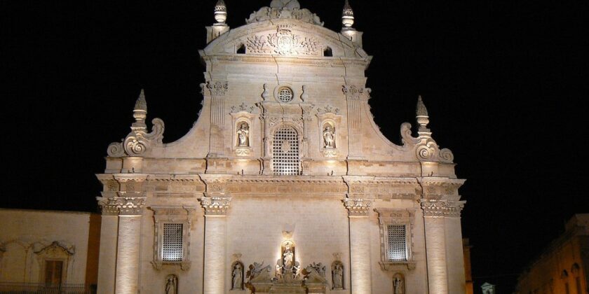 Nel cuore del Salento, visitiamo la splendida Galatina