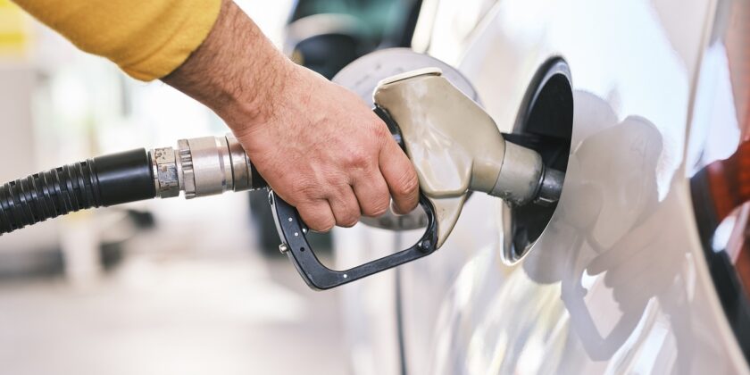Risparmia sul prezzo del carburante con qualche piccolo consiglio