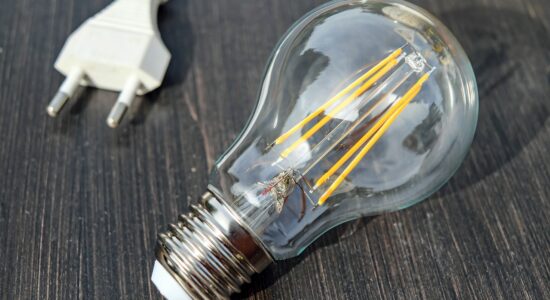 Risparmio energia con un mini elolico-Foto da pixabay.com