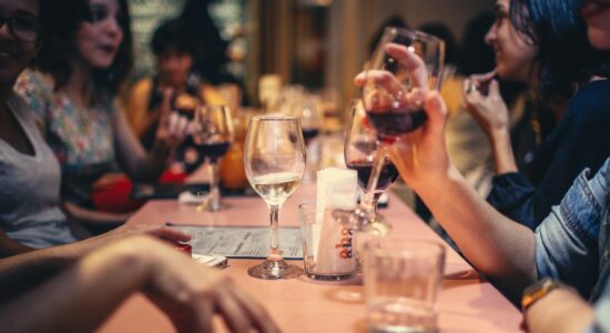 3 luoghi in cui bere un aperitivo a meno di 15 euro a Porto Cervo