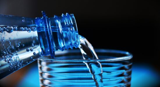 Acqua minerale-Foto da pixabay.com