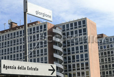 Agenzia delle Entrate sede-Foto imagoeconomica